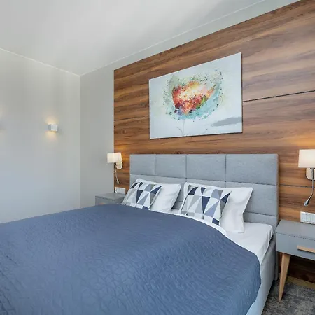 Apartman Park Mariacka Z Parkingiem By Renters