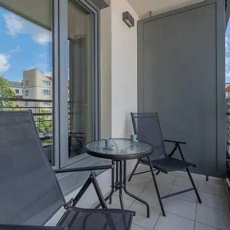 Park Mariacka Z Parkingiem By Renters Апартаменты *