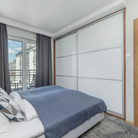 Park Mariacka Z Parkingiem By Renters Апартаменты Щецин