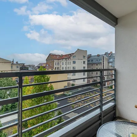 Park Mariacka Z Parkingiem By Renters Апартаменты