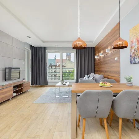 Park Mariacka Z Parkingiem By Renters Апартаменты *