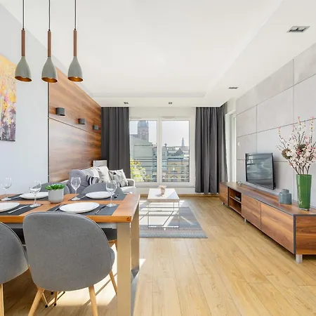 Apartman Park Mariacka Z Parkingiem By Renters