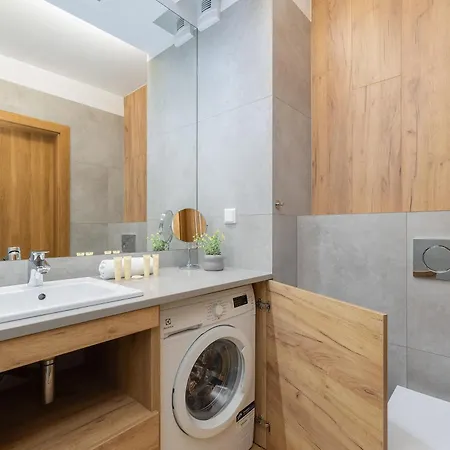 Apartment Park Mariacka Z Parkingiem By Renters Szczecin