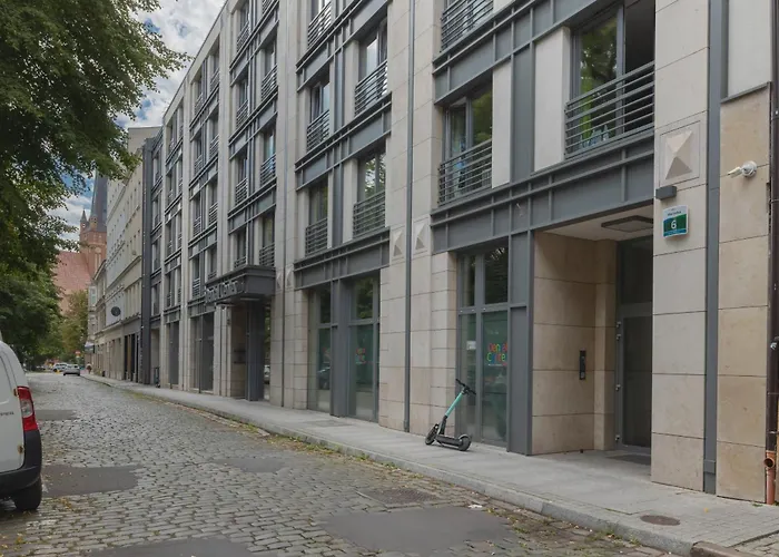 Park Mariacka Z Parkingiem By Renters Stettin