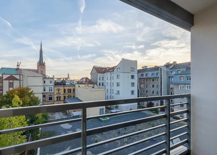 Park Mariacka Z Parkingiem By Renters *