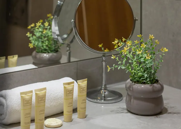 Park Mariacka Z Parkingiem By Renters *